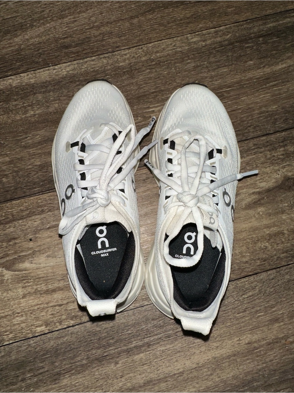 On Running On Cloudsurfer Max Women's Sneakers - Picture 3 of 16